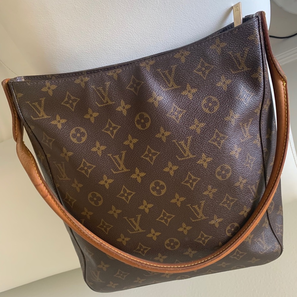 AUTH. Louis Vuitton looping Monogram canvas bag - Picture 1 of 8